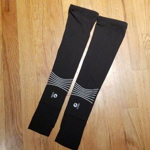 Oiselle Arm Sleeves